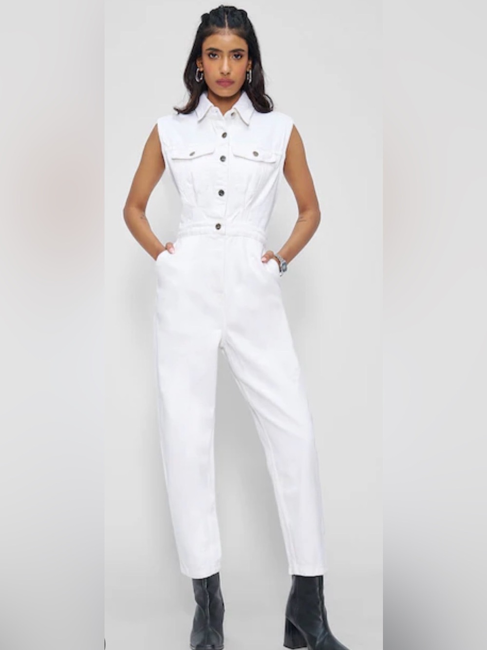 EUC ZARA Women’s White Sleeveless Utility Jumpsuit Romper Crop Length - Size M